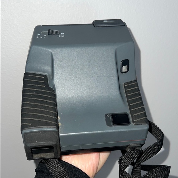 Polaroid Impulse Camera - Picture 4 of 7